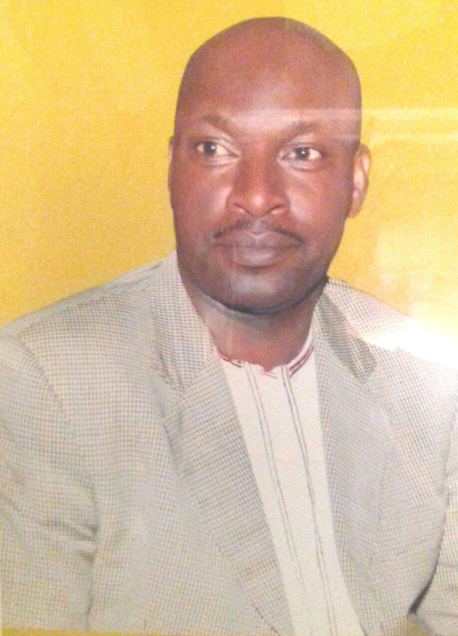 PAINING HEAD: LC 1 Chairman Zikuliza Treated Like Cartoon &Baboon During Swearing Ceremony