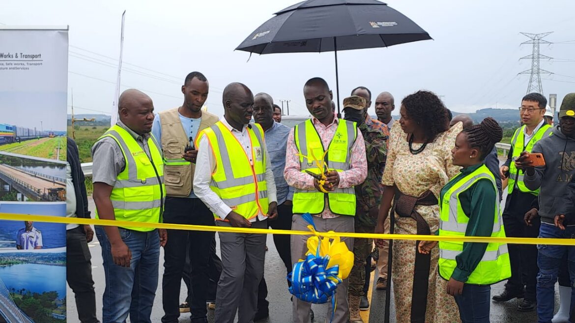 Ug.Shs 191 billion Katonga Bridge commissioned, minister Fred Byamukama warns against careless driving